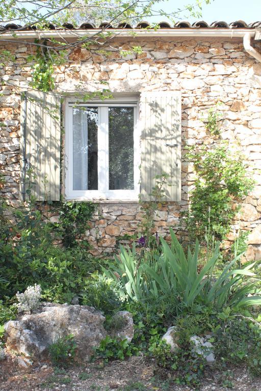 A L'Est D'Uzes Villa Saint-Siffret Eksteriør bilde