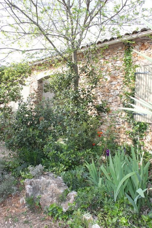 A L'Est D'Uzes Villa Saint-Siffret Eksteriør bilde