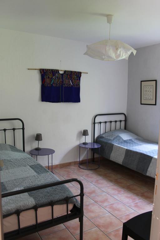 A L'Est D'Uzes Villa Saint-Siffret Eksteriør bilde
